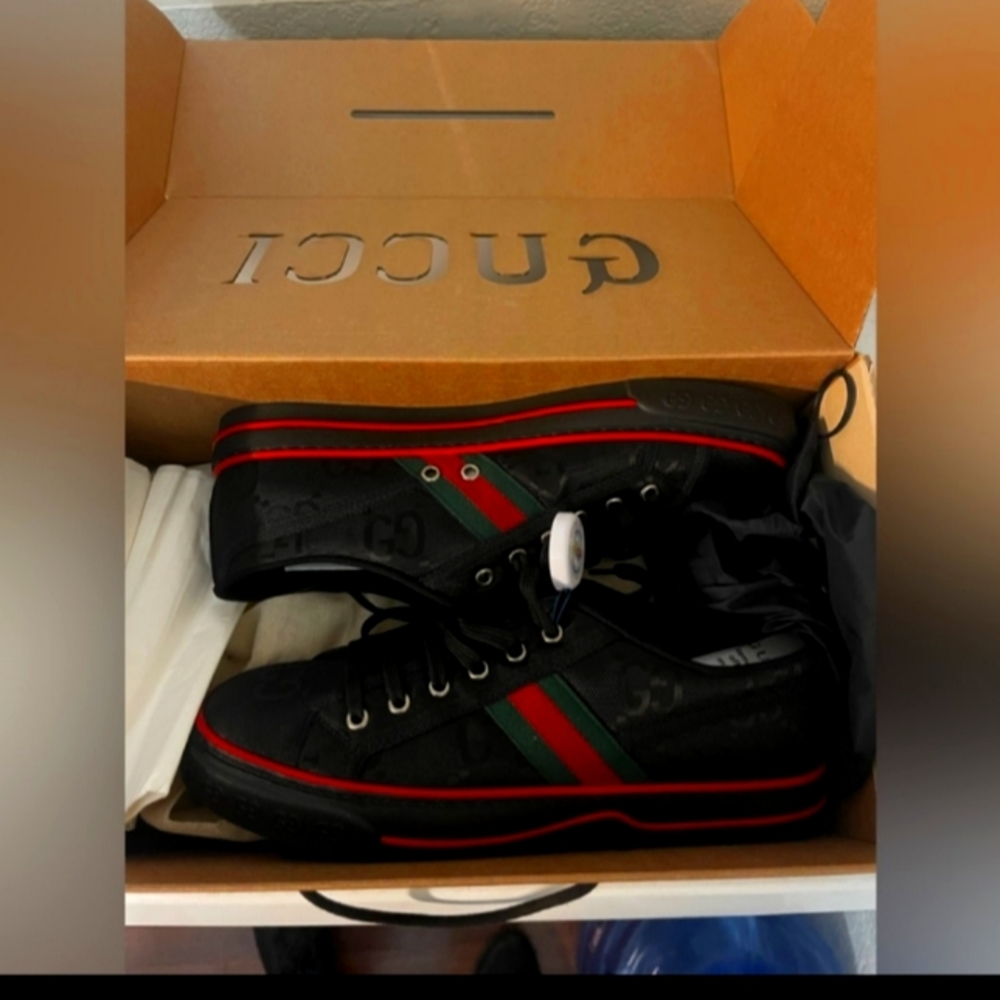 GUCCI Sneakers